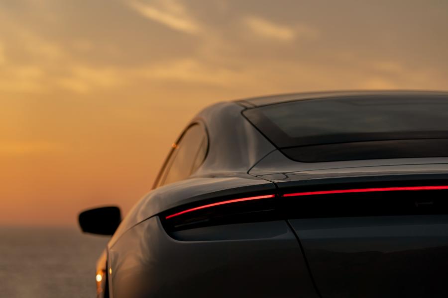 Детали экстерьера Porsche Taycan Turbo S 2019 года  (NA) (фото 14 из 40)